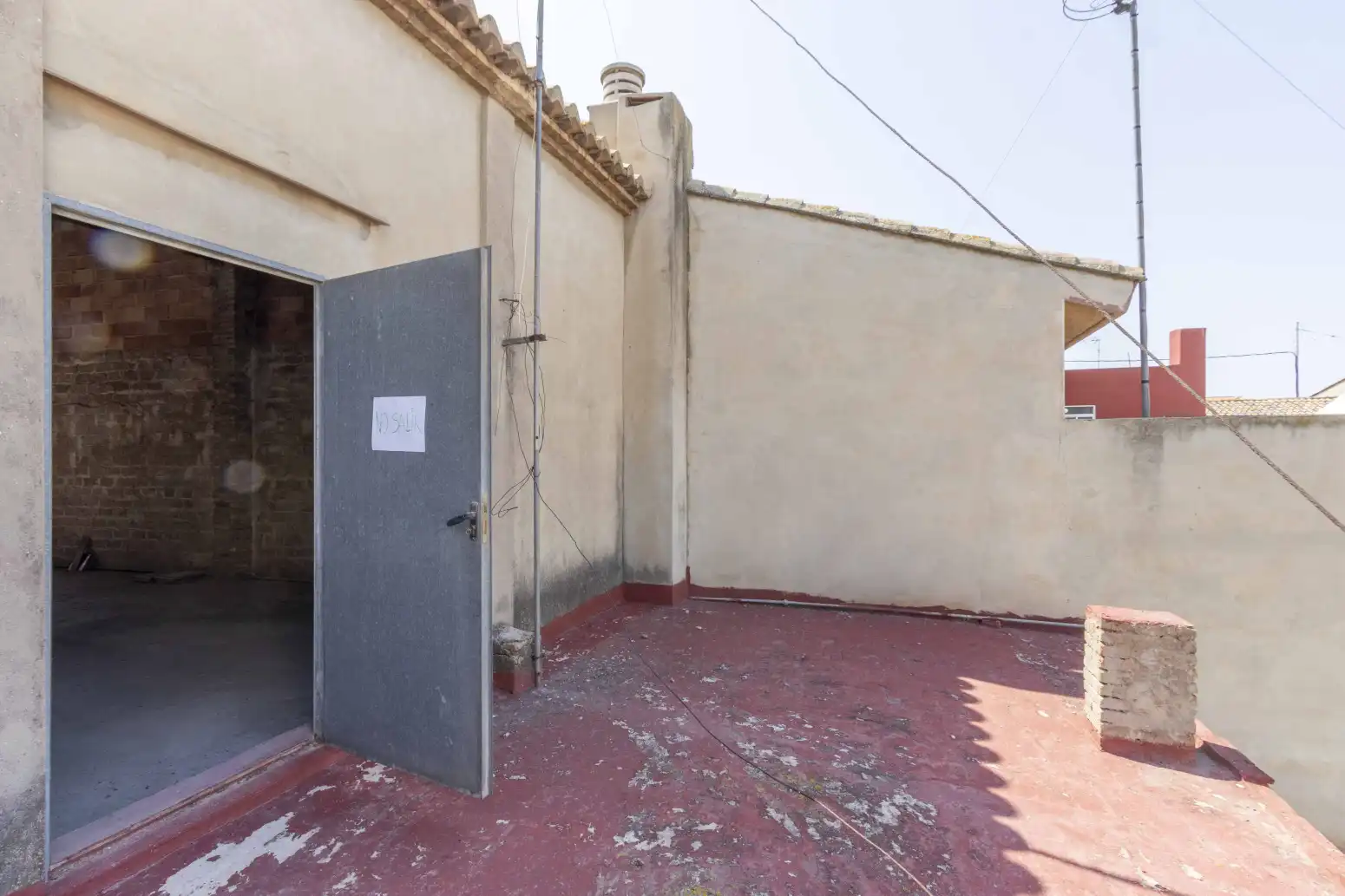 Vista exterior de Casa adosada en venda en Bonrepòs i Mirambell amb Terrassa i Traster