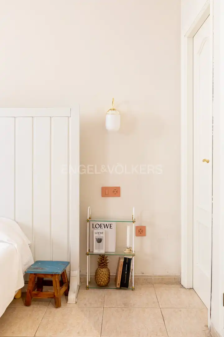 Study for rent in Santa Catalina