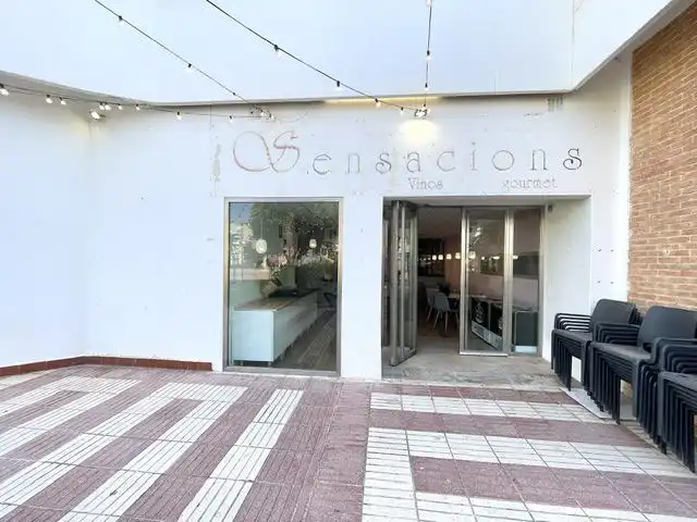 Local de lloguer en El Campello amb Aire condicionat