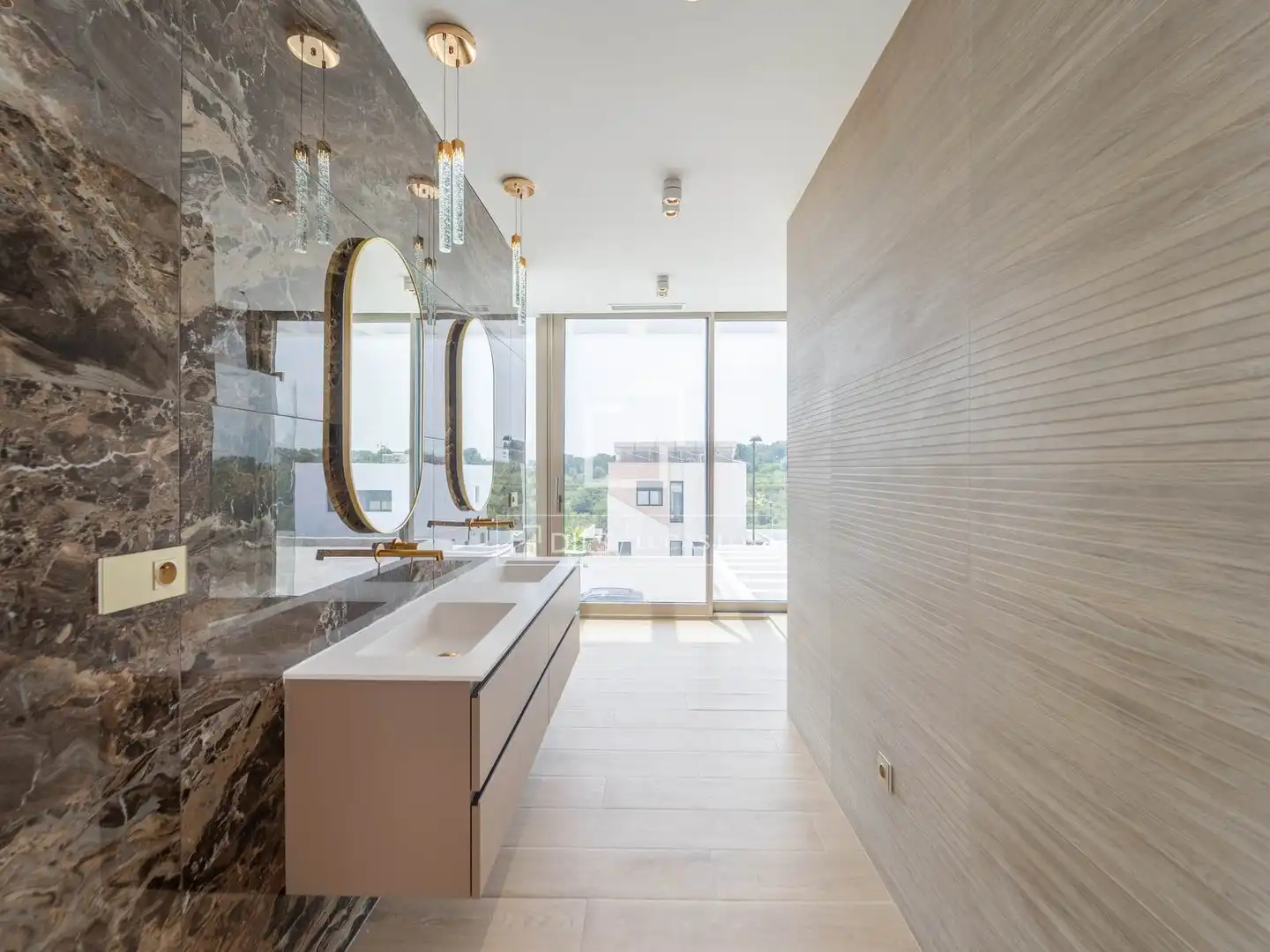 Bathroom of Houses for sale in Torrent  with Air Conditioner, Private garden and Terrace