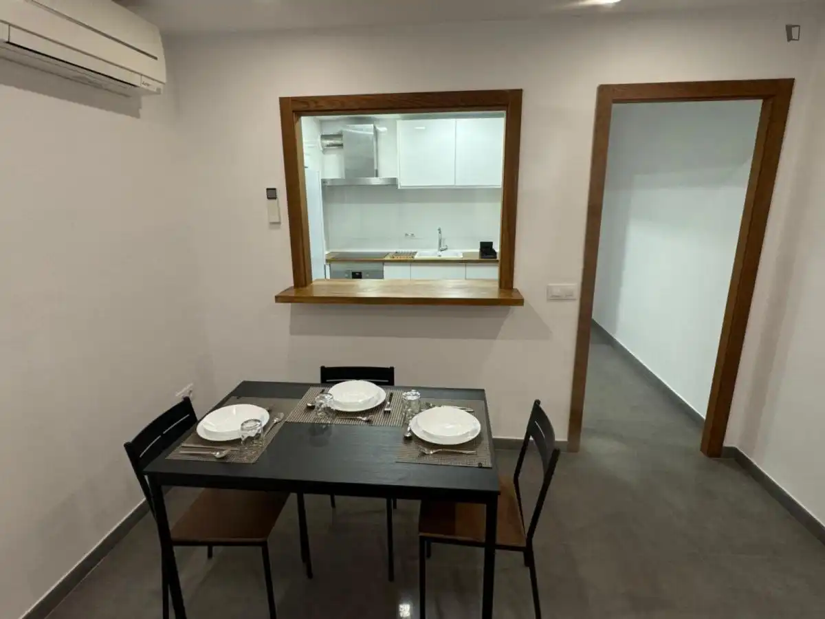Menjador de Apartament de lloguer en  Palma de Mallorca amb Aire condicionat, Moblat i Forn