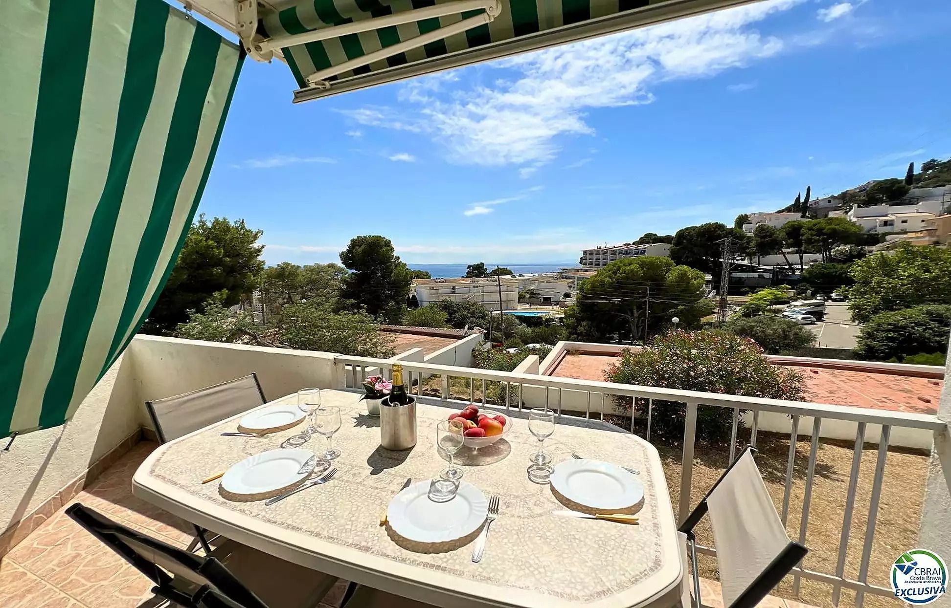 Exterior view of Flat for sale in Roses  with Terrace, Storage room and Furnished