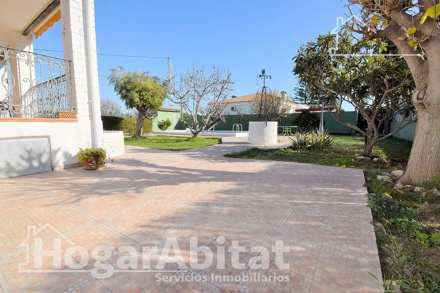 Außenansicht von Haus oder Chalet zum Verkauf in Castellón de la Plana / Castelló de la Plana mit Terrasse, Abstellraum und Schwimmbad