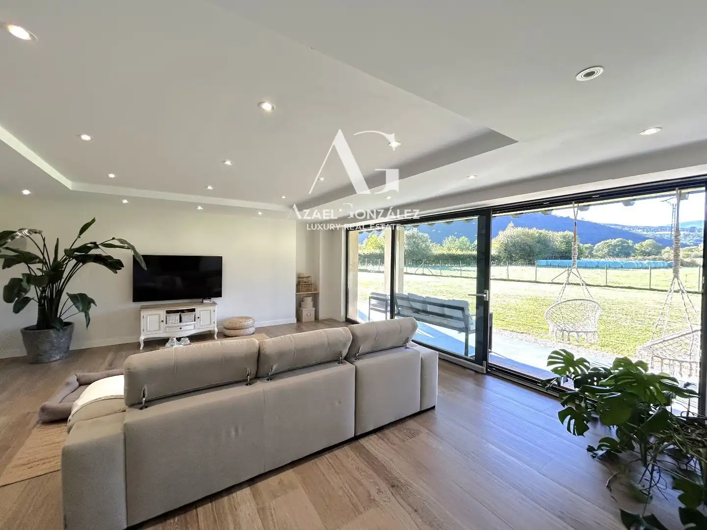 Living room of Houses for sale in Cabuérniga, Cantabria