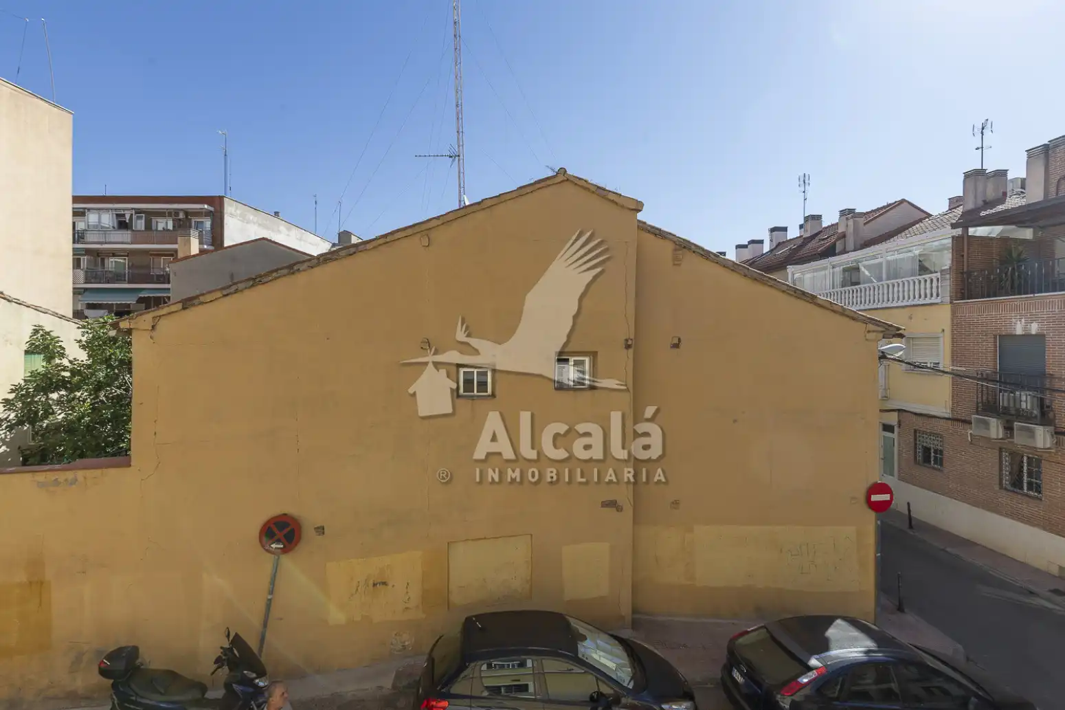 Vista exterior de Piso en venta en Alcalá de Henares con Aire acondicionado y Calefacción