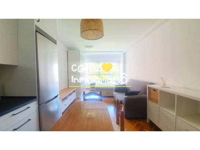 Estudio en Alquiler en Calle Naves en Acacias