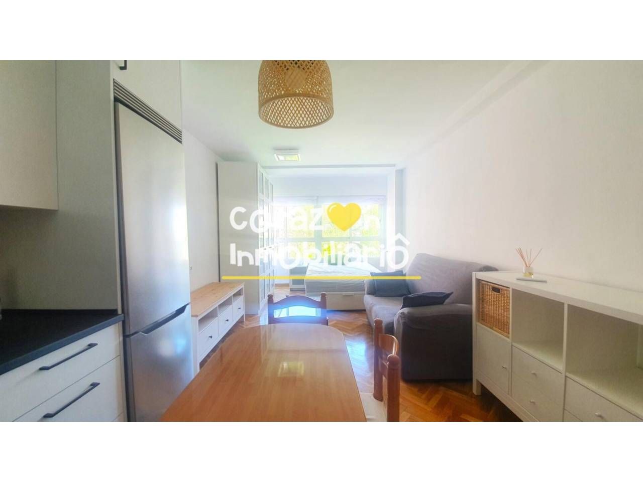 Außenansicht von Wohnung zur Miete in  Madrid Capital mit Klimaanlage, Parkett und Möbliert