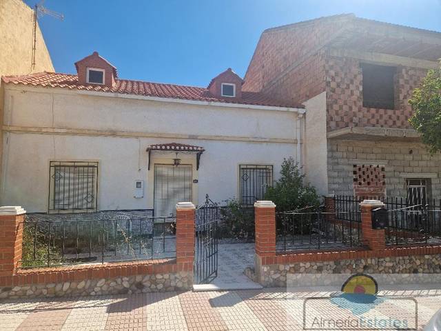 Casa-chalet en Venta en Albox