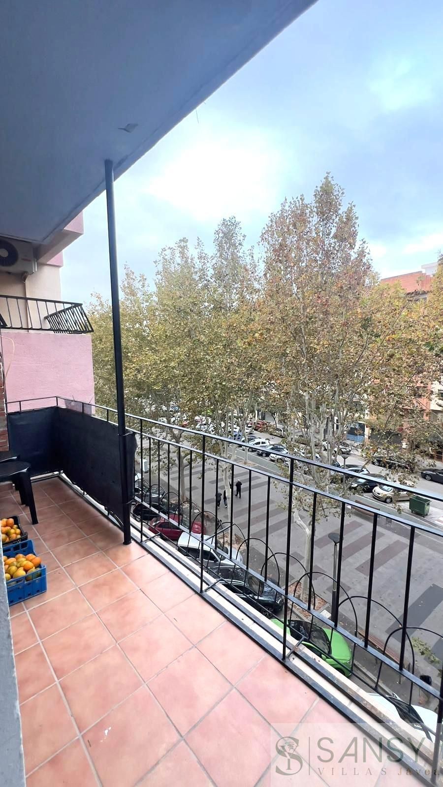 Terrassa de Apartament en venda en Oliva amb Calefacció, Terrassa i Balcó