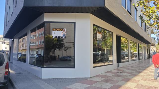Local comercial en Alquiler en Albatera - Avenida del Calvario, 47 en Albatera