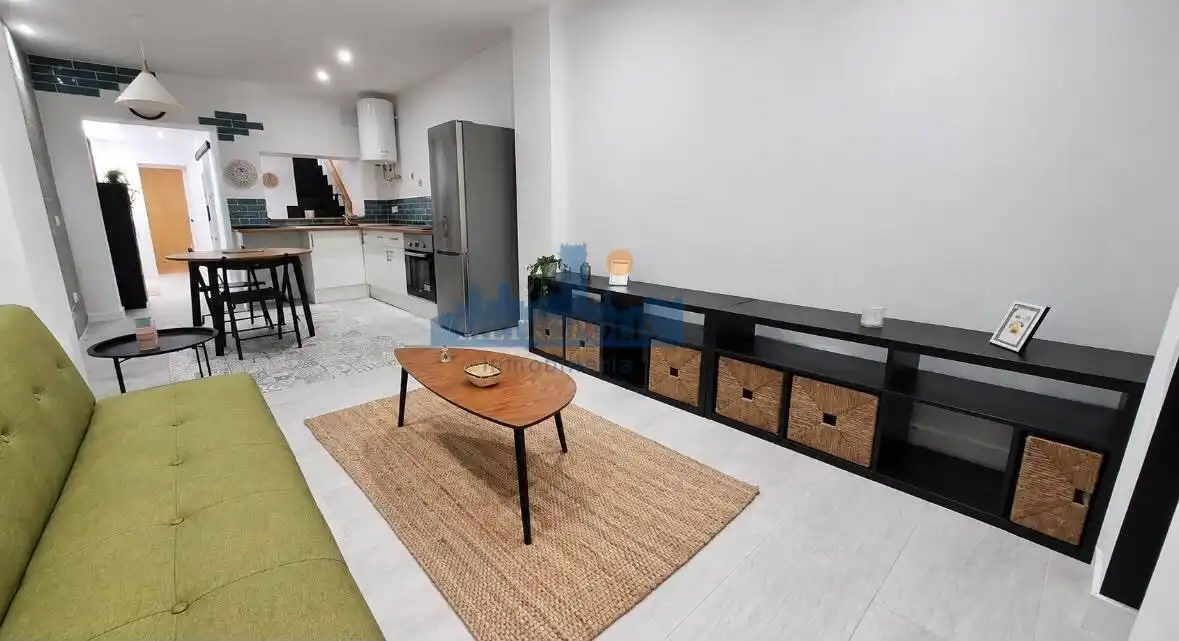House with garden for sale in calle Burgà, imagen 3