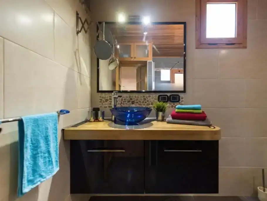 Baño de Piso en venta en Agüimes con Aire acondicionado, Parquet y Trastero