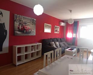 Sala d'estar de Pis en venda en Mérida amb Aire condicionat, Traster i Moblat