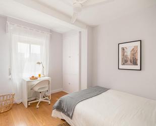 Bedroom of Apartment to share in  Madrid Capital  with Furnished, Oven and Washing machine