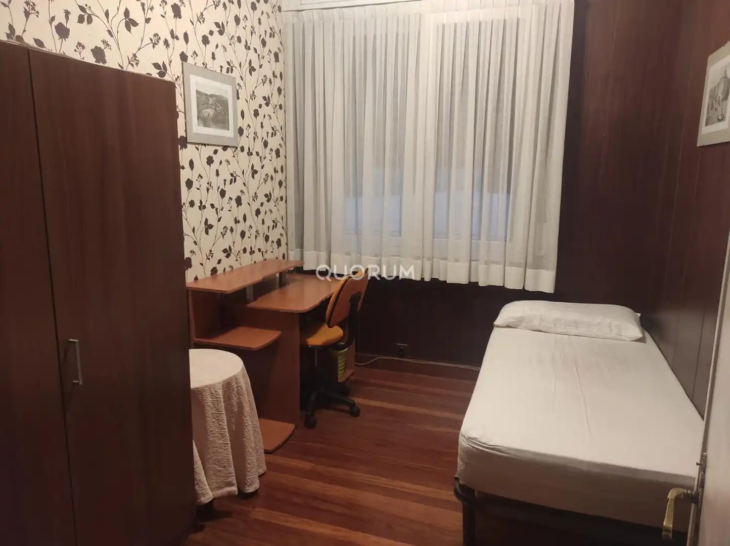 Schlafzimmer von Wohnung zur Miete in Bilbao  mit Heizung und Möbliert