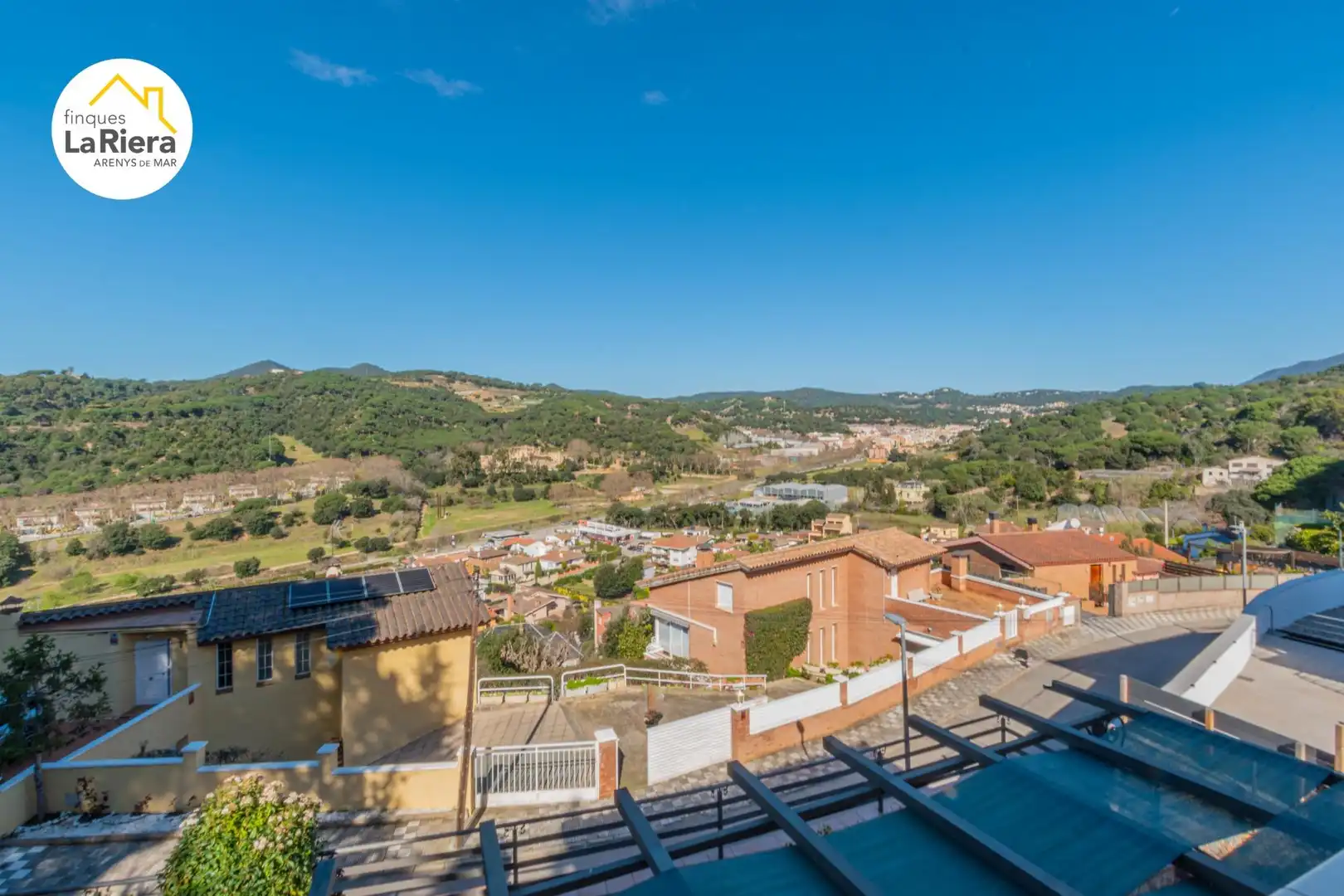 Exterior view of Houses for sale in Arenys de Munt