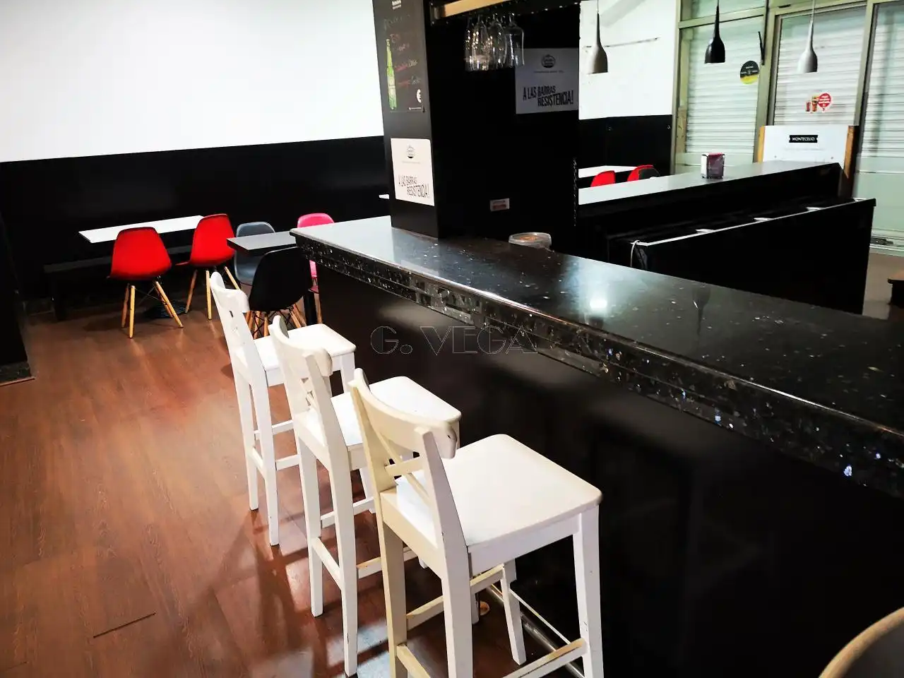 Local en venta en Vigo  con Aire acondicionado y Amueblado