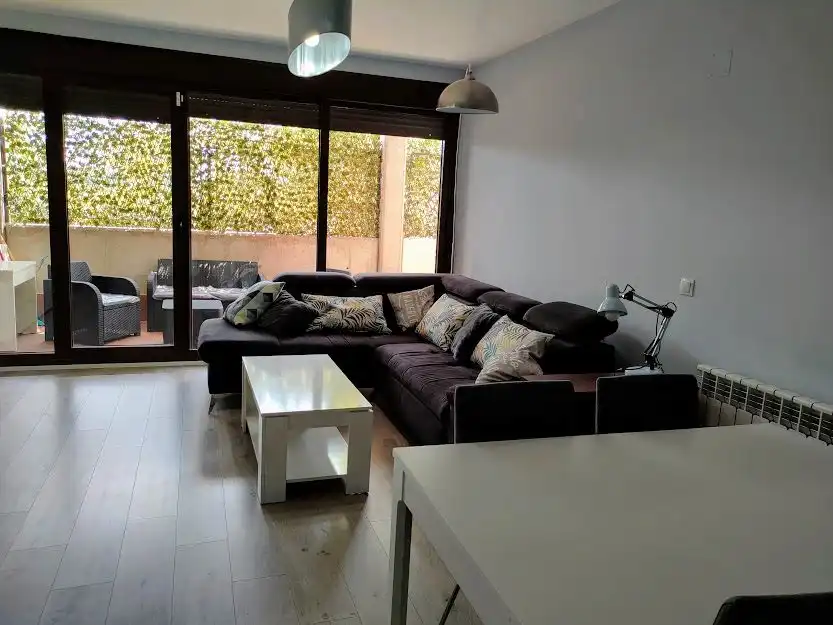Sala de estar de Planta baja de alquiler en Colmenar Viejo con Calefacción, Jardín privado y Terraza