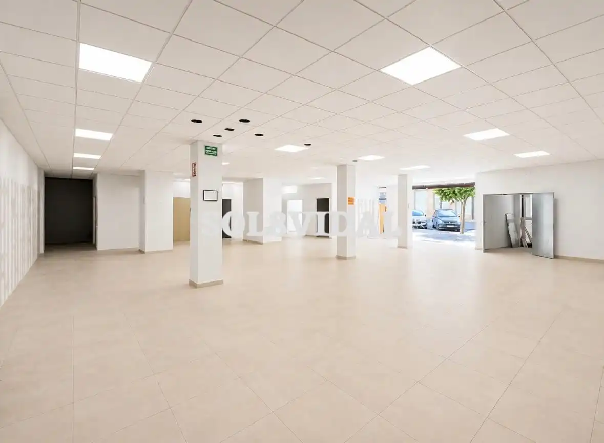 Local comercial de lloguer a Calle CALDERON DE LA BARCA, imagen 3