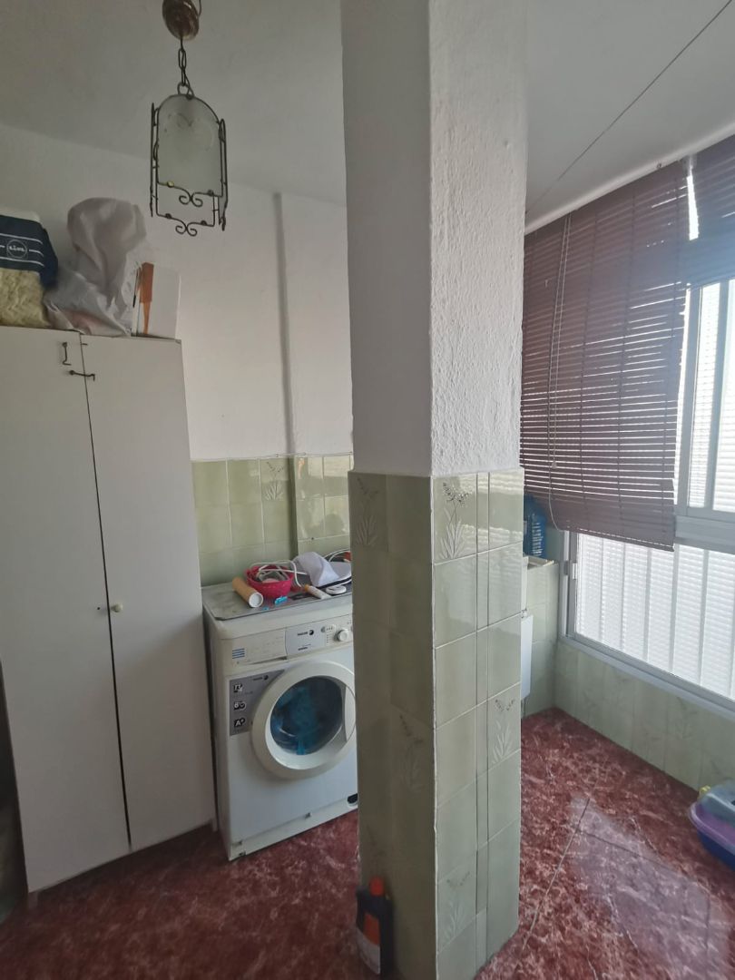 Cuina de Pis de lloguer en  Jaén Capital amb Aire condicionat, Traster i Moblat