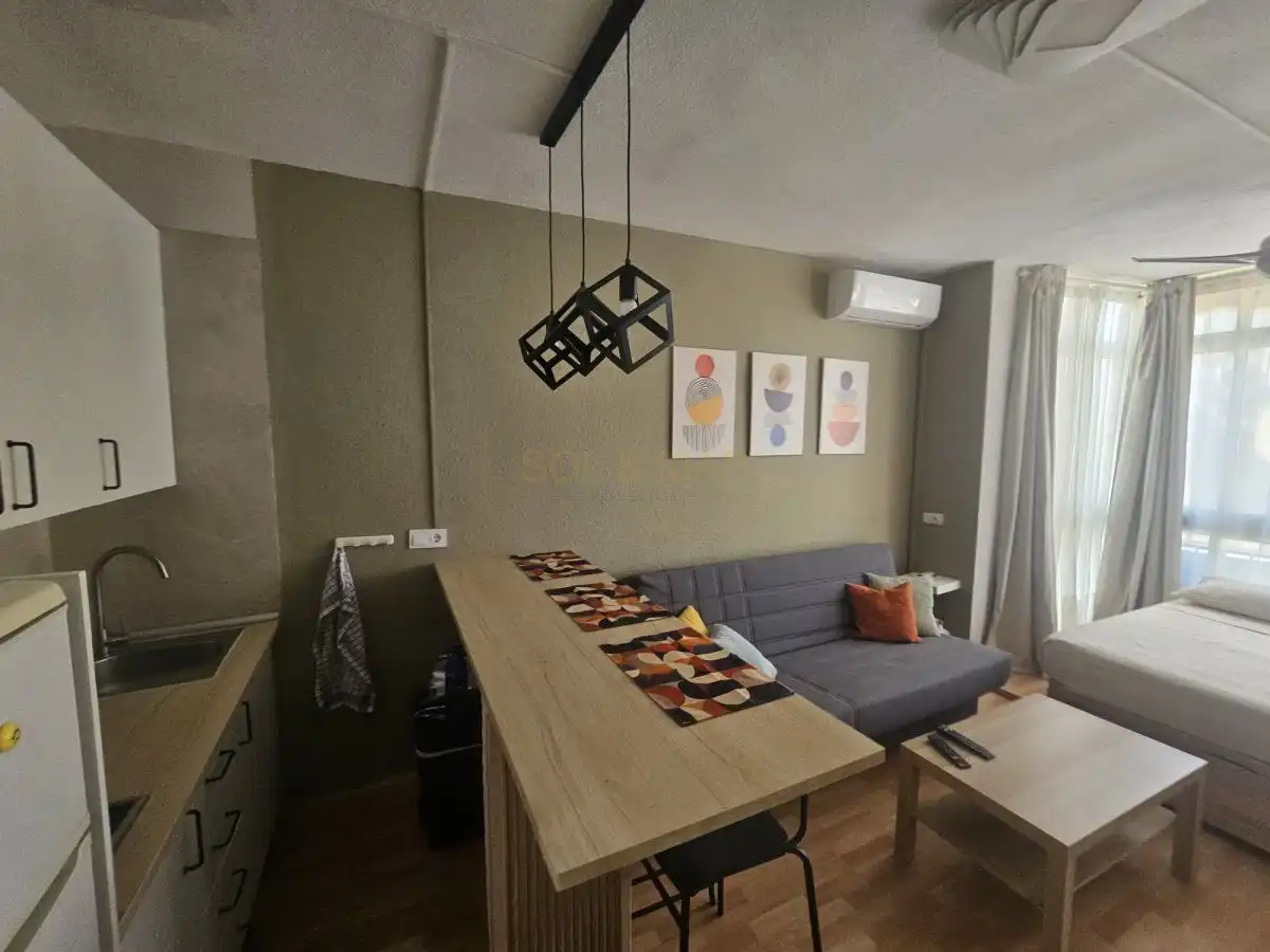 Study for rent in De los Manantiales, Manantiales - Estación de Autobuses