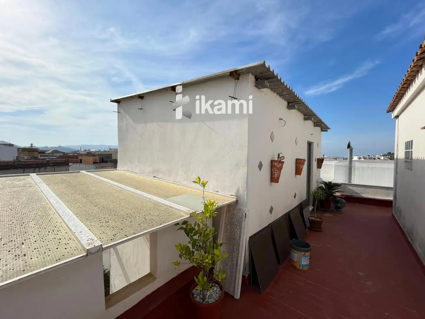 Außenansicht von Dachboden zum Verkauf in La Font d'en Carròs mit Terrasse