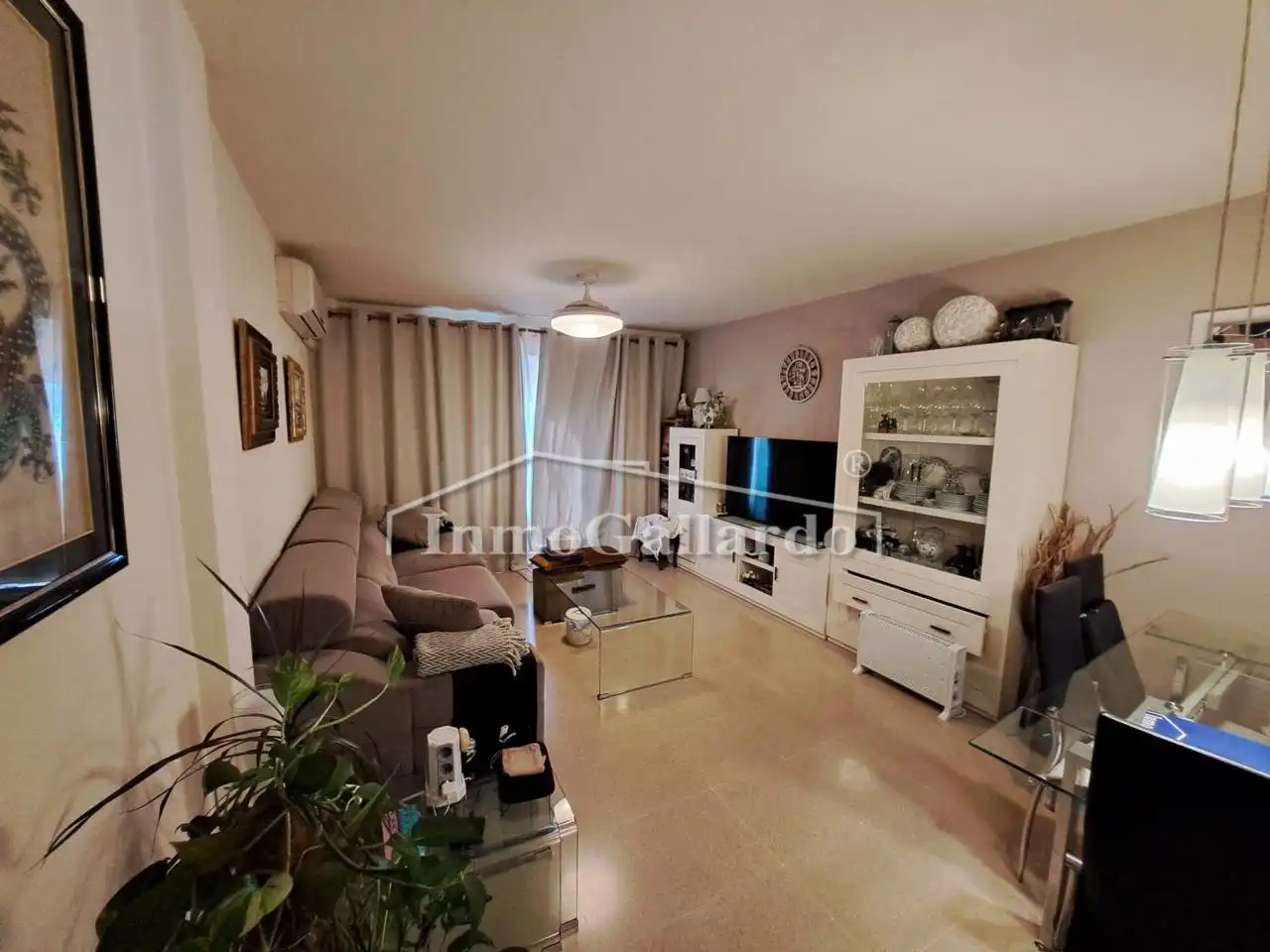 Sala de estar de Ático en venta en Rincón de la Victoria con Aire acondicionado, Terraza y Trastero