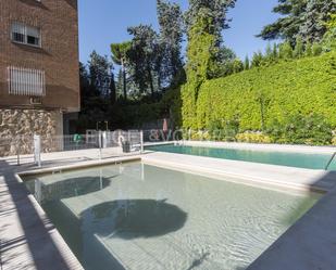 Swimming pool of Apartment to rent in  Madrid Capital  with Air Conditioner and Swimming Pool