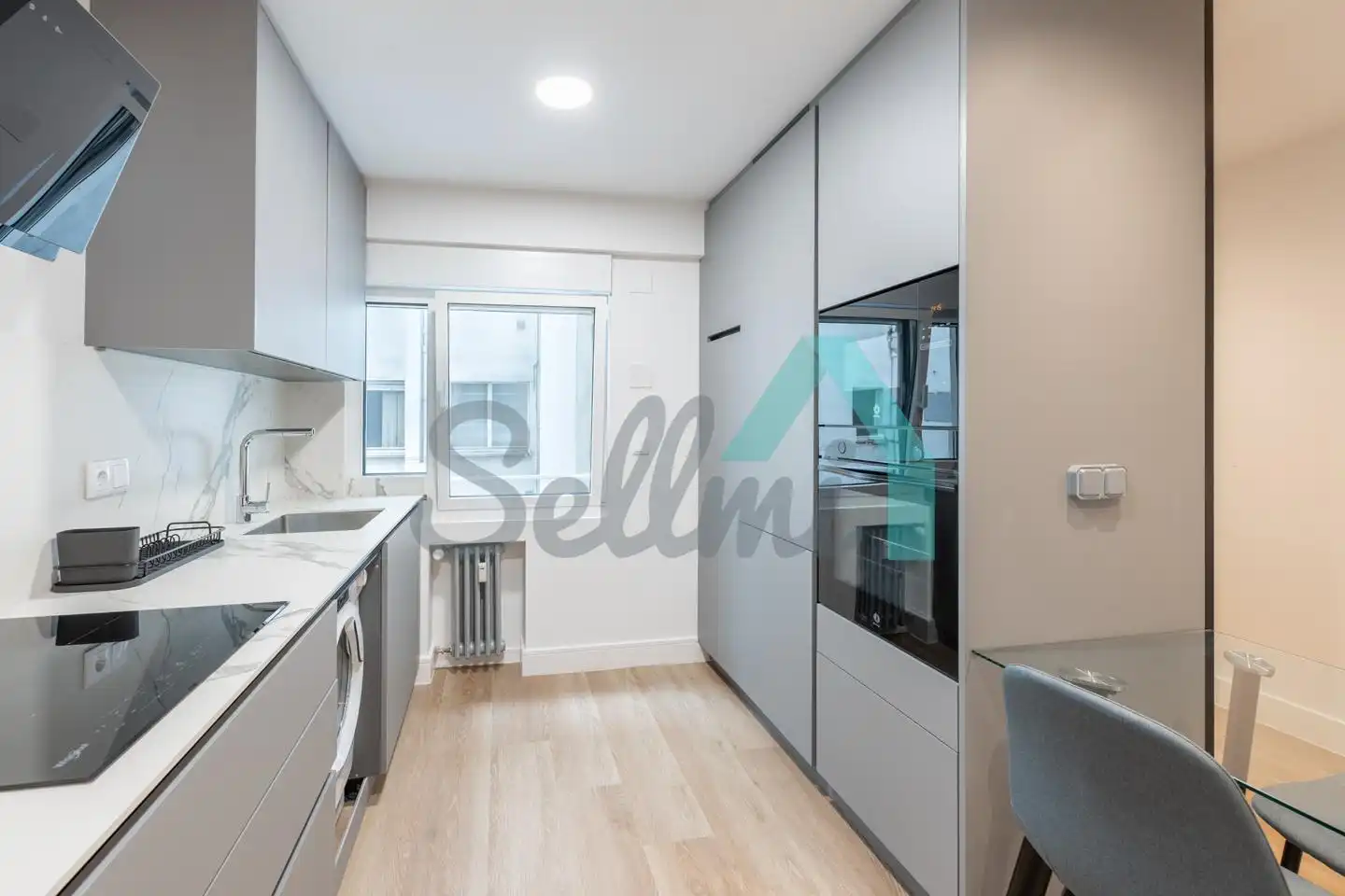 Kitchen of Flat for rent in Oviedo   with Heating, Terrace and Furnished