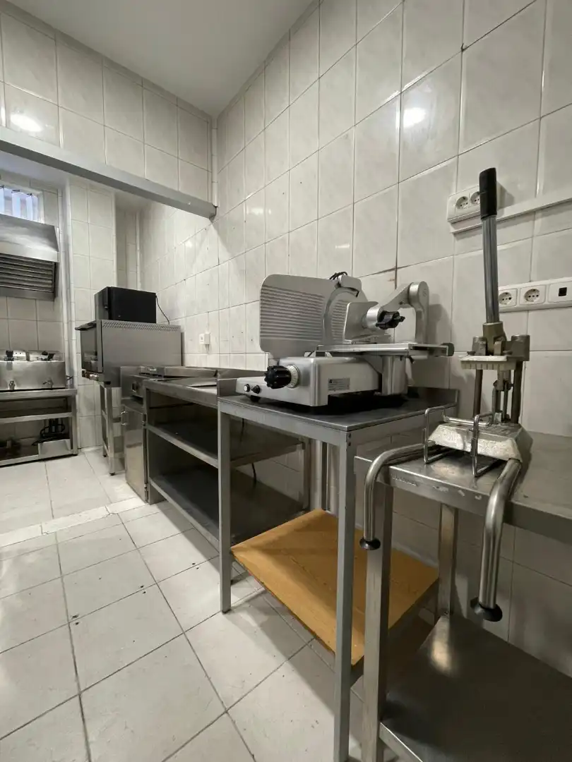 Local commercial à vendre à Avenida 1 de Mayo, imagen 5