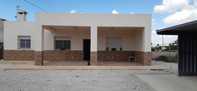 Casa-chalet en Alquiler en La Algoda - Matola - Llano de San José