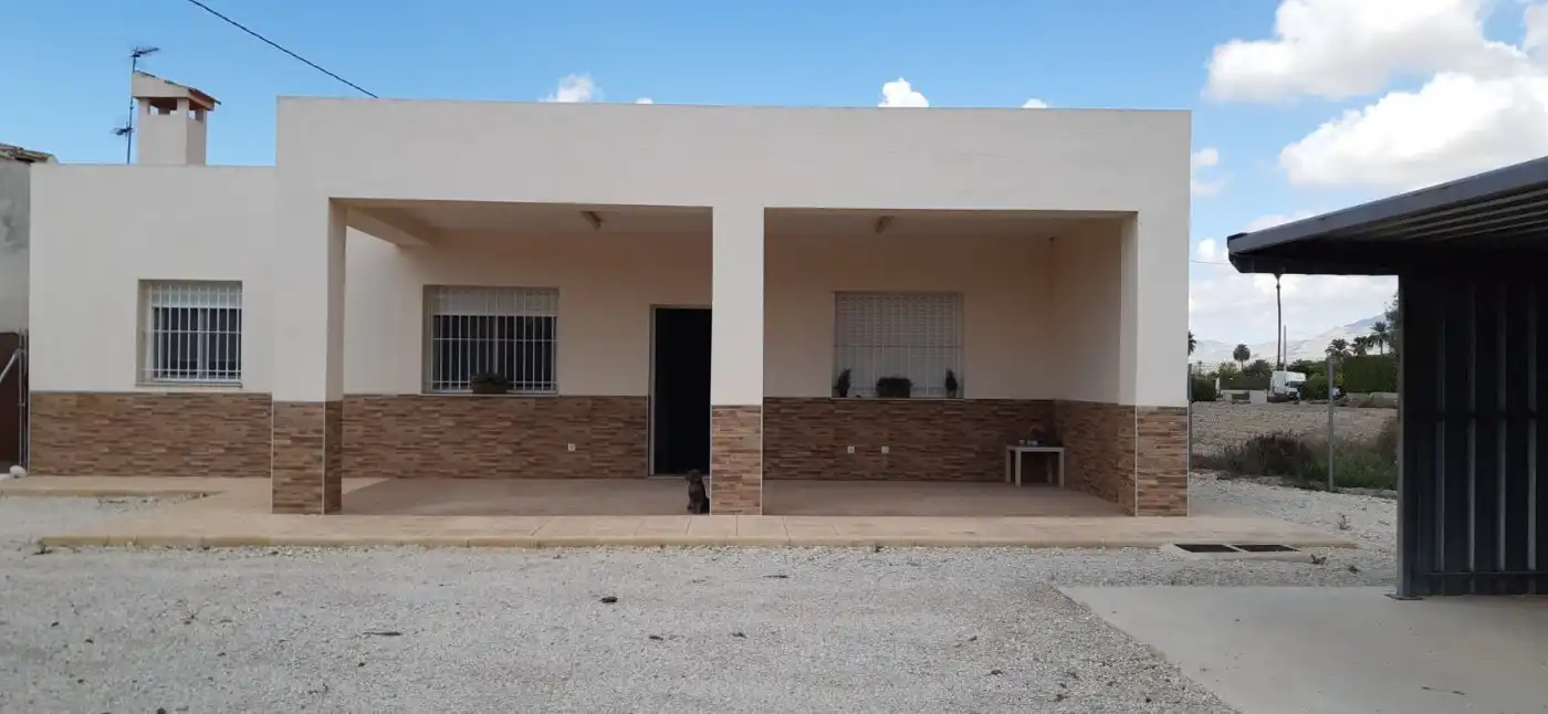 Vista exterior de Casa o chalet de alquiler en Elche / Elx con Aire acondicionado, Terraza y Amueblado
