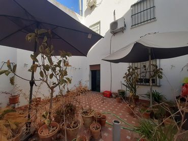 Flat with lift for sale in Casco Antiguo