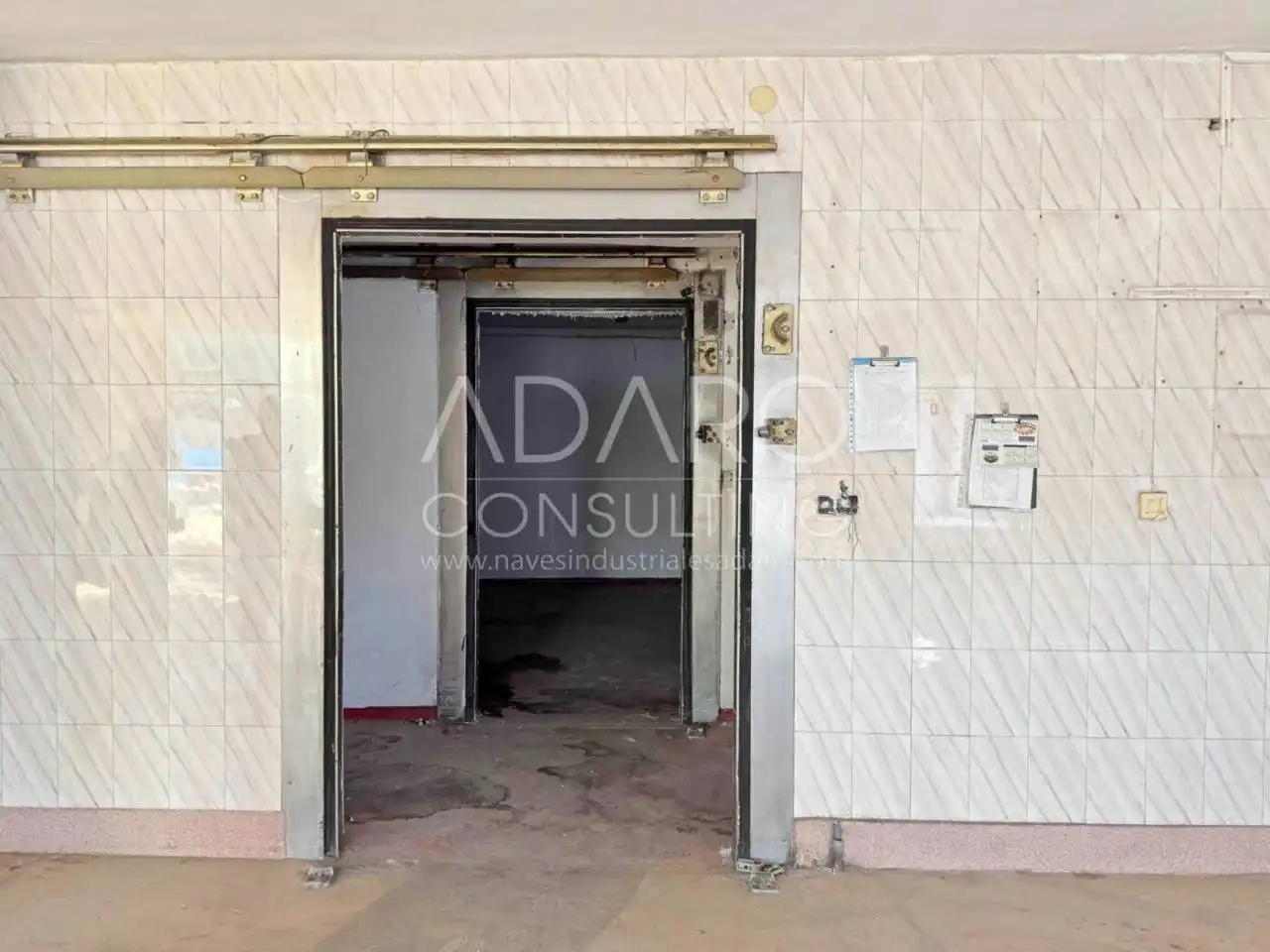 Nave industrial en venta en Madrid