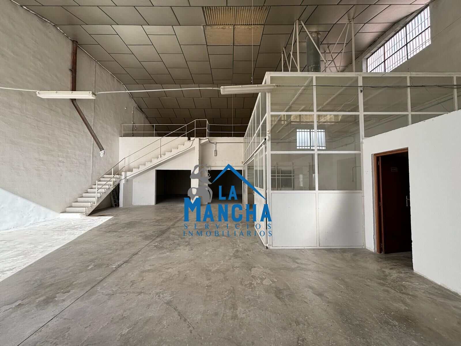 Nau industrial en venda en  Albacete Capital