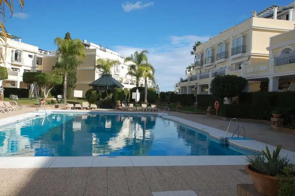 Home with pool for sale in Nueva Andalucía, imagen 7