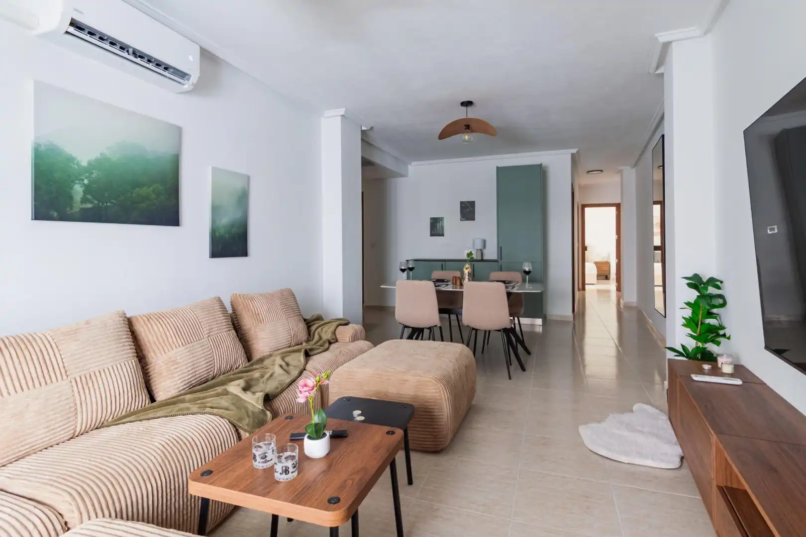 Apartment with terrace for sale in Calle C. Almudena 60