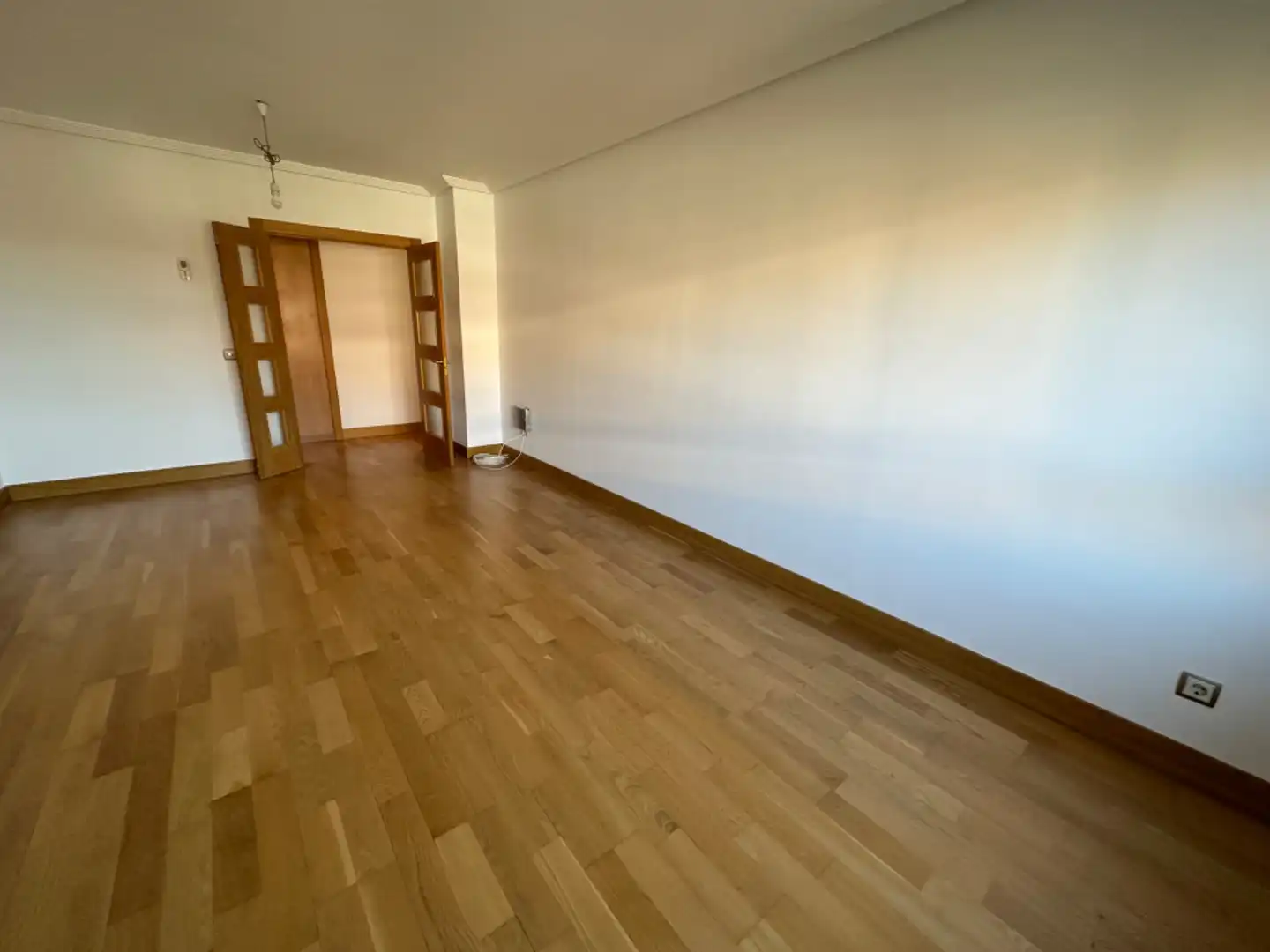 Comedor de Piso en venta en Valladolid con Calefacción, Parquet y Trastero