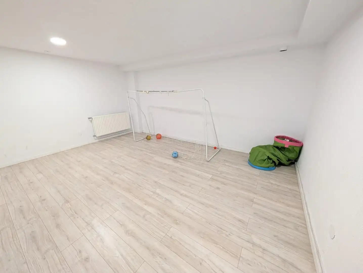 Piso en venta en Oviedo  con Calefacción, Parquet y Terraza