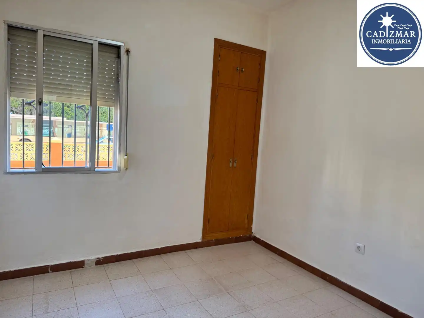 Bedroom of Ground floor for sale in Cádiz  with Storage room, Balcony and Alarm