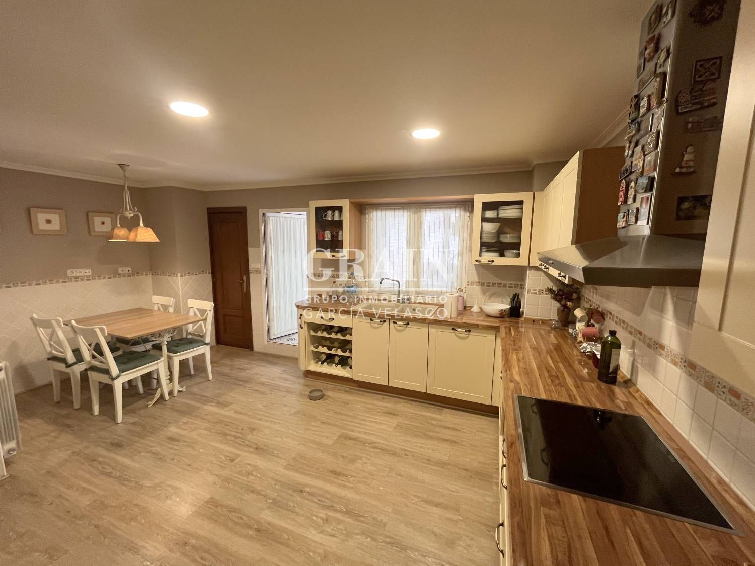 Kitchen of Flat for sale in  Albacete Capital  with Air Conditioner, Heating and Balcony