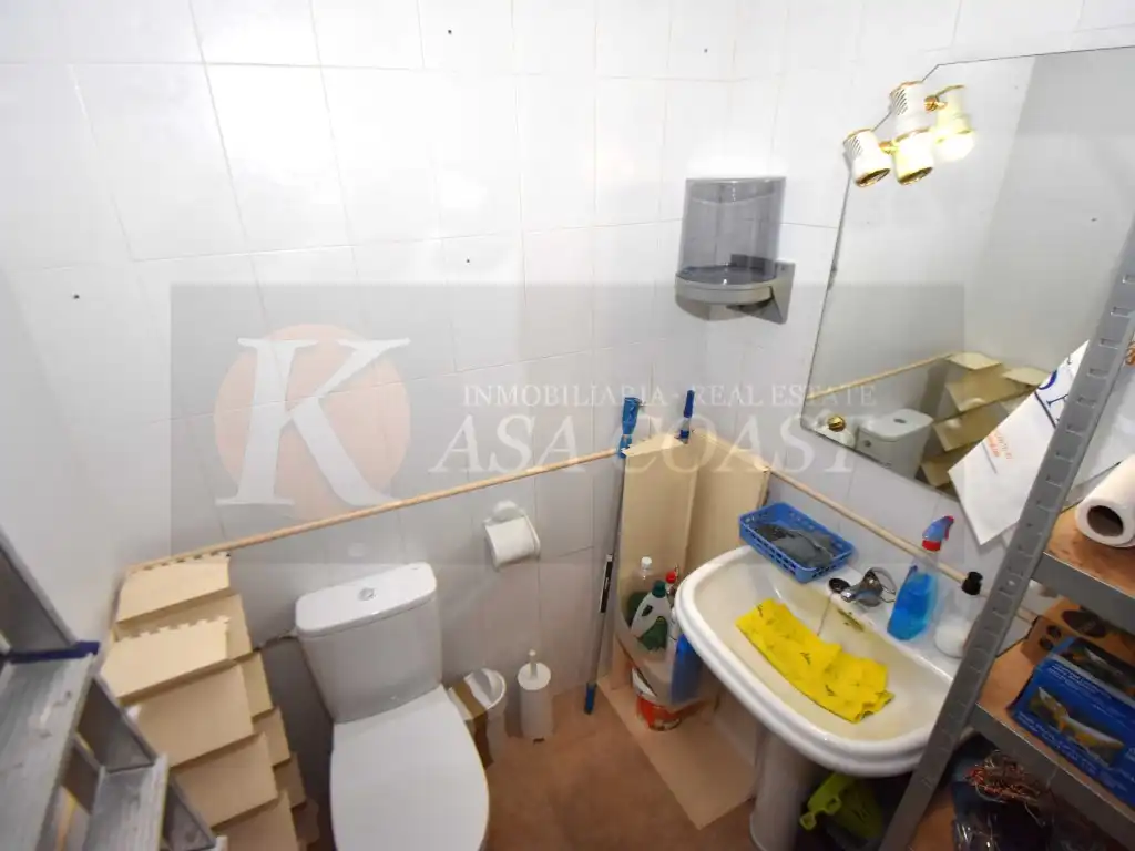 Bathroom of Commercial properties for sale in Mijas
