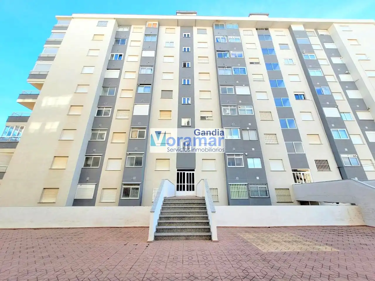 Außenansicht von Wohnungen zur Miete in Miramar mit Heizung, Terrasse und Möbliert