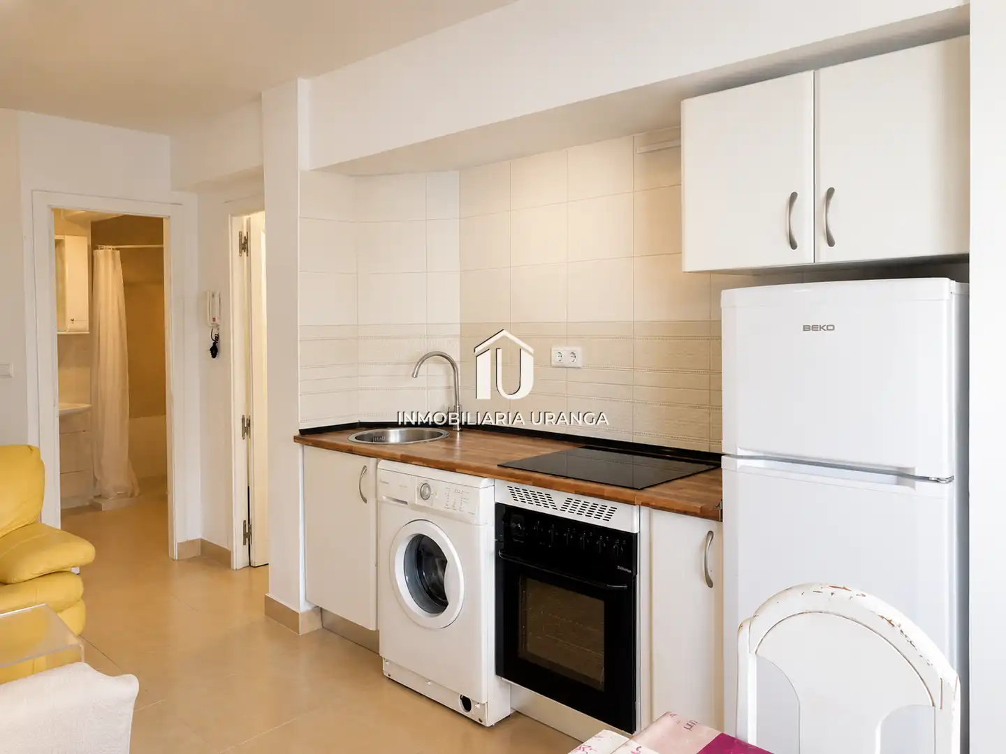 Kitchen of Flat for sale in Laredo  with Heating