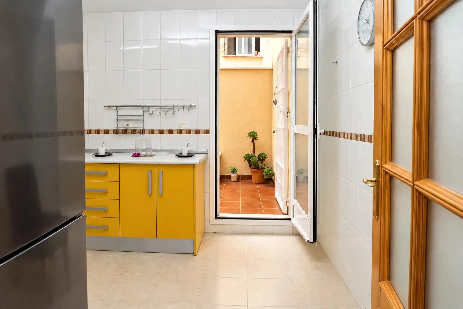 Appartamento con piscina in vendita a Avenida HISPANIDAD DE LA (CB), imagen 13