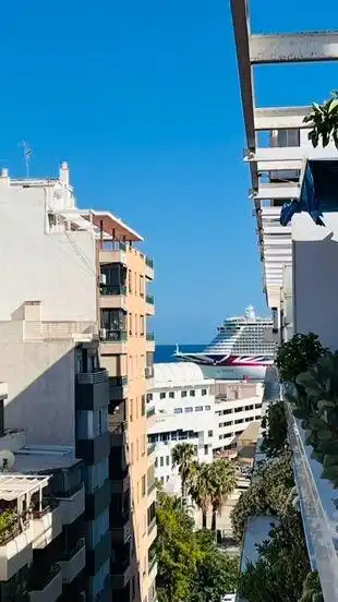 Vista exterior de Àtic de lloguer en Centro