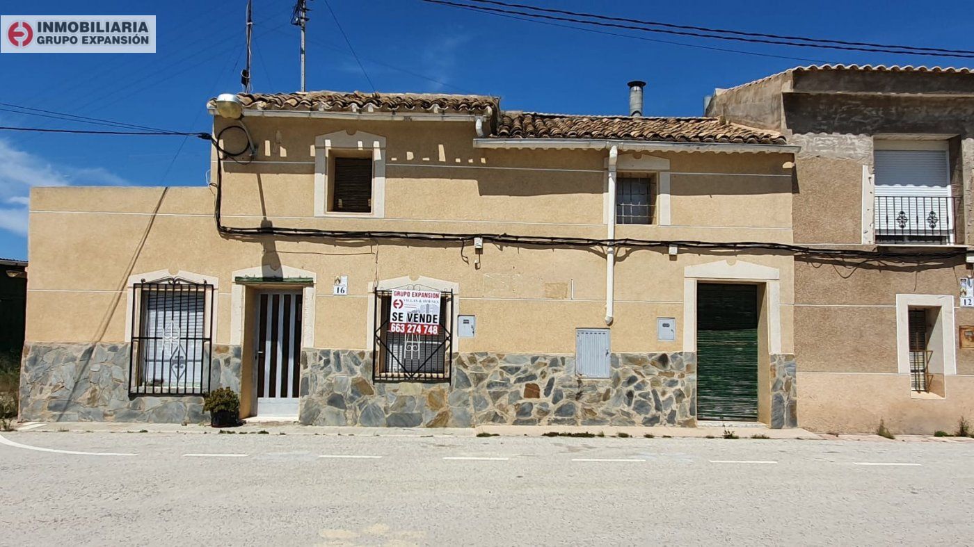 Vista exterior de Casa o xalet en venda en Orihuela amb Traster