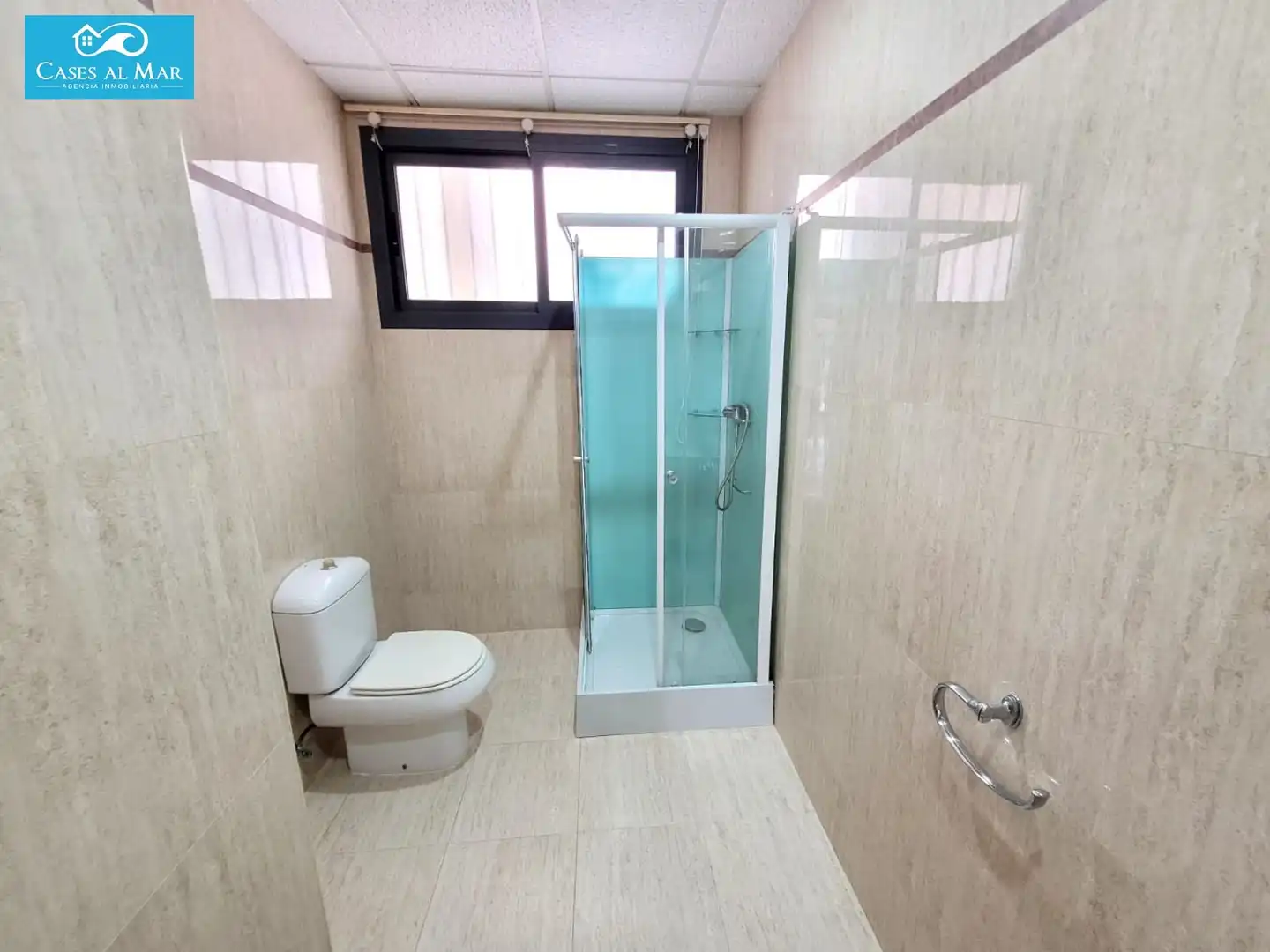 Baño de Local de alquiler en Oropesa del Mar / Orpesa con Aire acondicionado