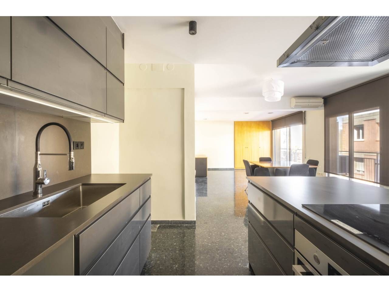 Kitchen of Flat for sale in Terrassa  with Air Conditioner, Heating and Terrace