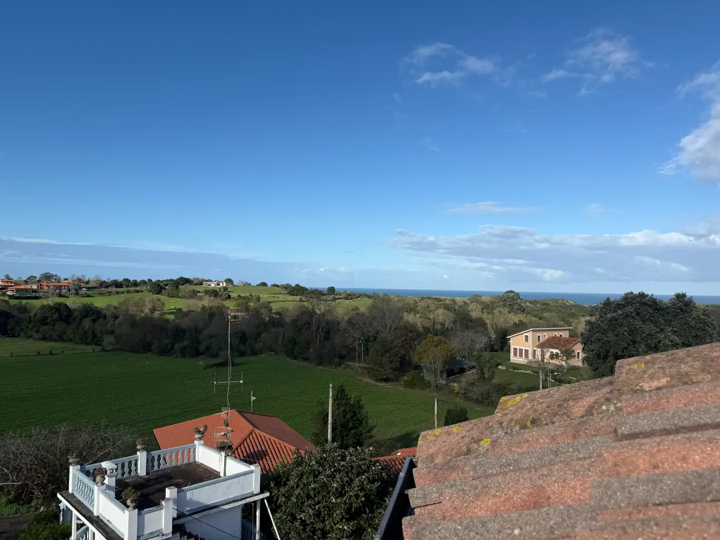 Vista exterior de Casa adosada en venda en Llanes